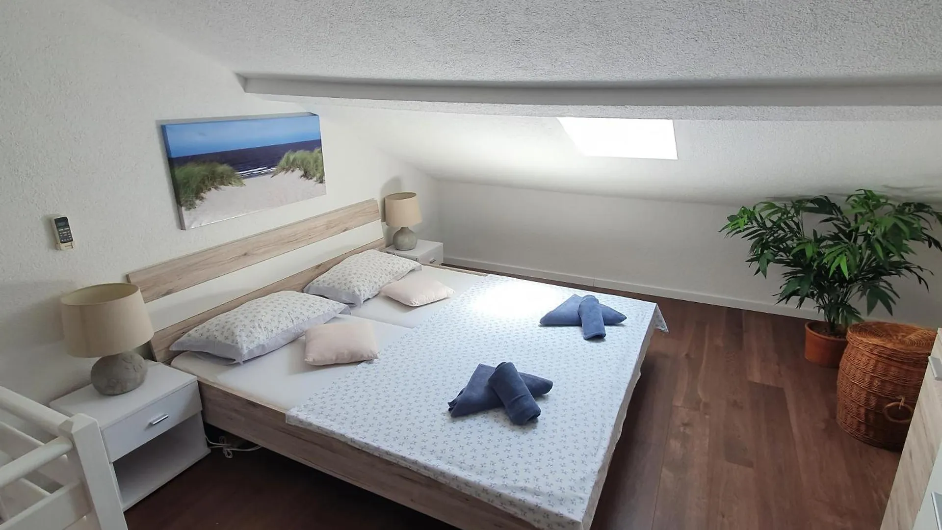 Beachfront House Sea La Vie Kastela Holiday home