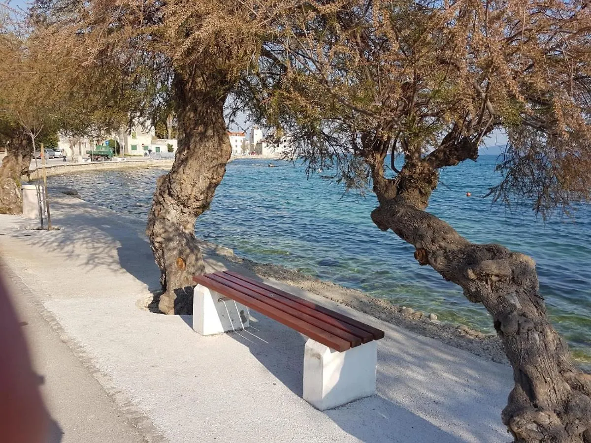 Holiday home Beachfront House Sea La Vie Kastela